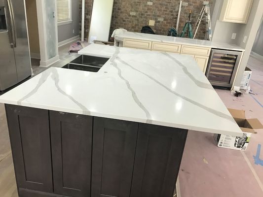 Banyo İçin Kirlilik Yok Yapay Kuvars Vanity Tezgahı